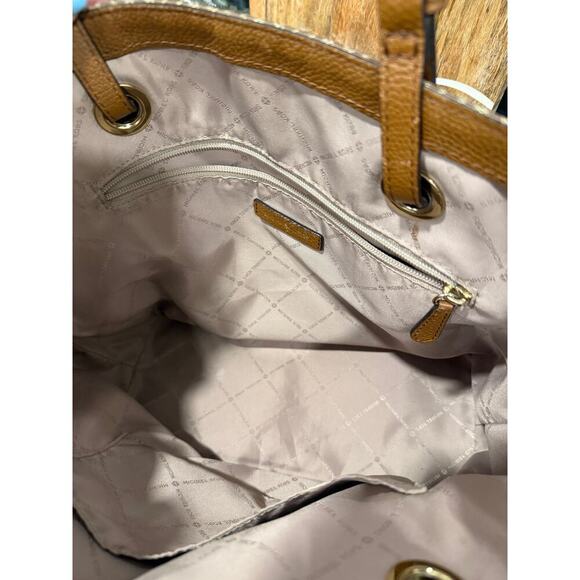 Michael Kors Jet Set Signature Handbag Tote Bag Purse Brown Tan - Picture 5 of 9